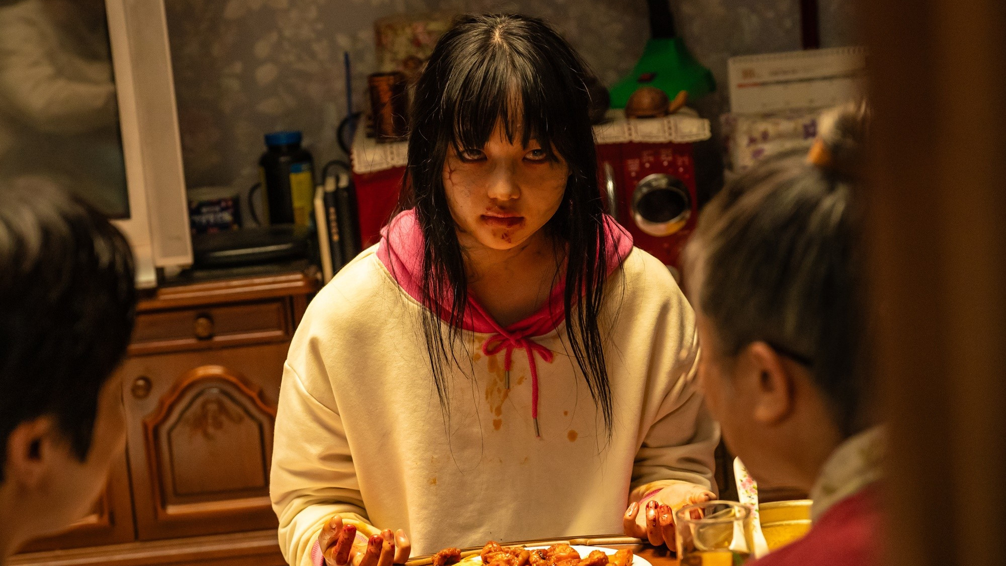 Notícia | Lançamento de trailer do fenômeno sul-coreano Minha Filha É Um Zumbi